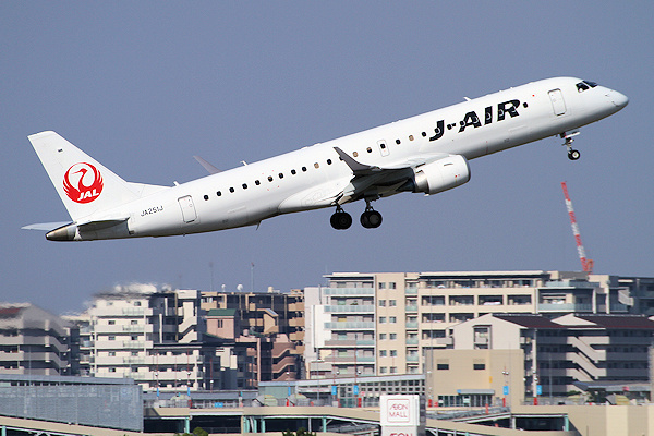J-AIR E190（JA251J）