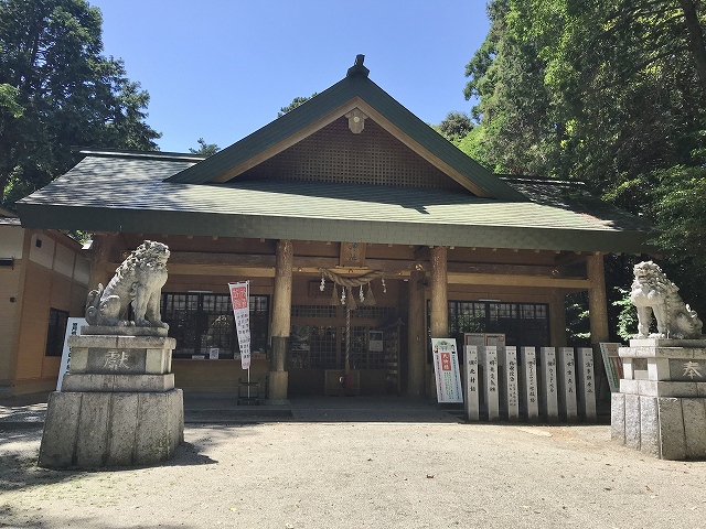 松阪神社　拝殿