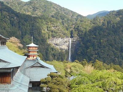 青岸渡寺と那智の滝（H30,4)